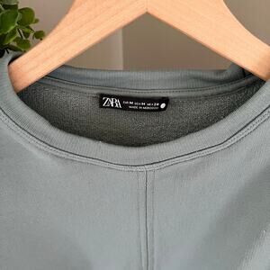Zara Shoulder Pad Shirt slightly cropped soft shirt women’s medium
